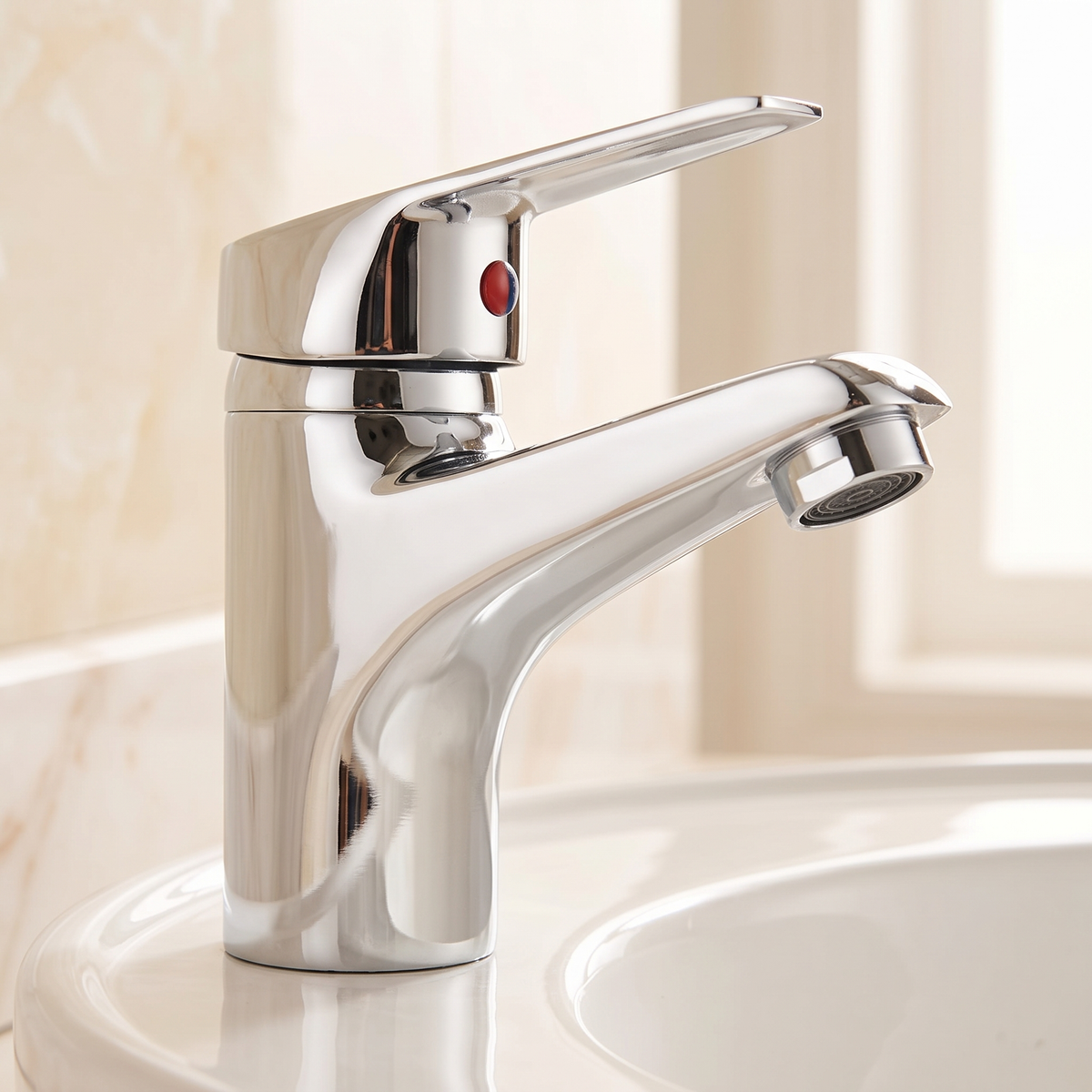 Cerise faucet — spout detail
