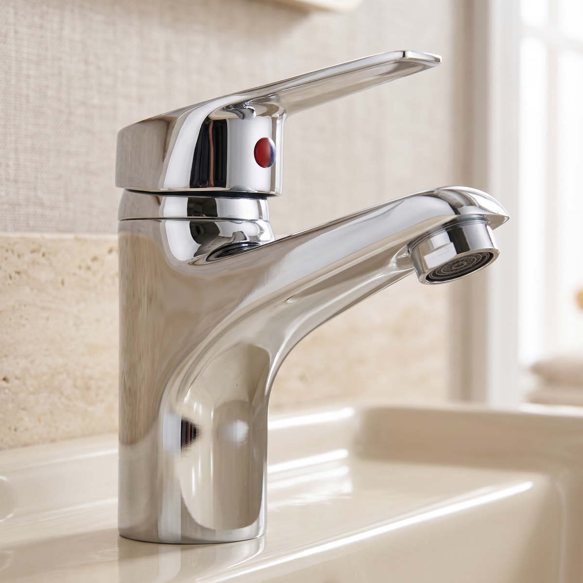 Cassis faucet — lever detail