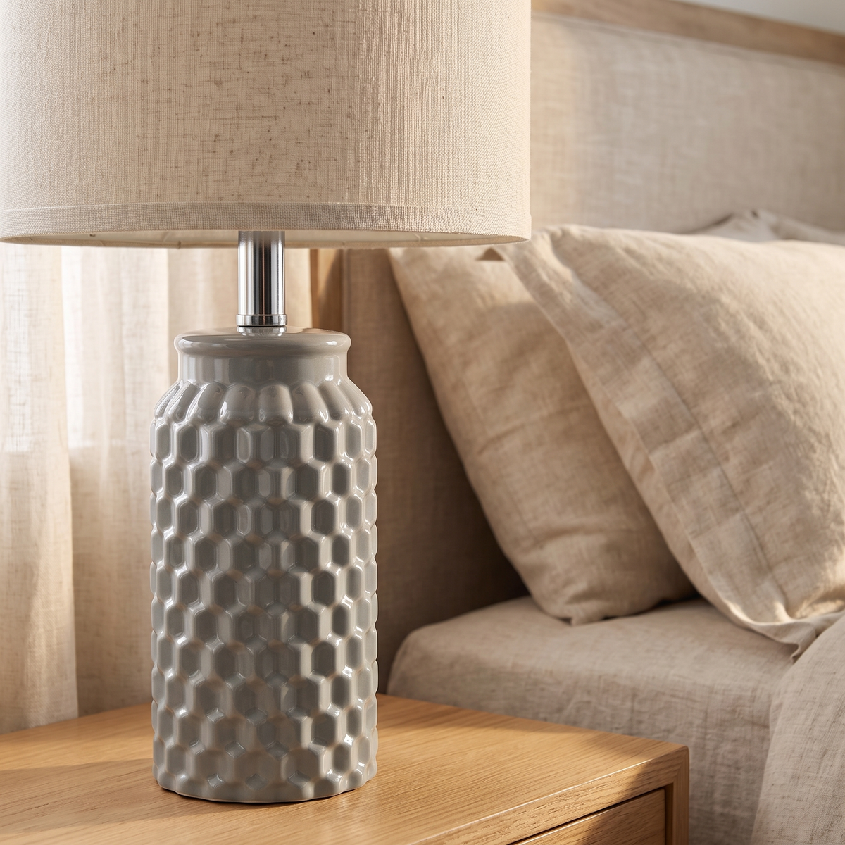 Charline lamp — ceramic base detail